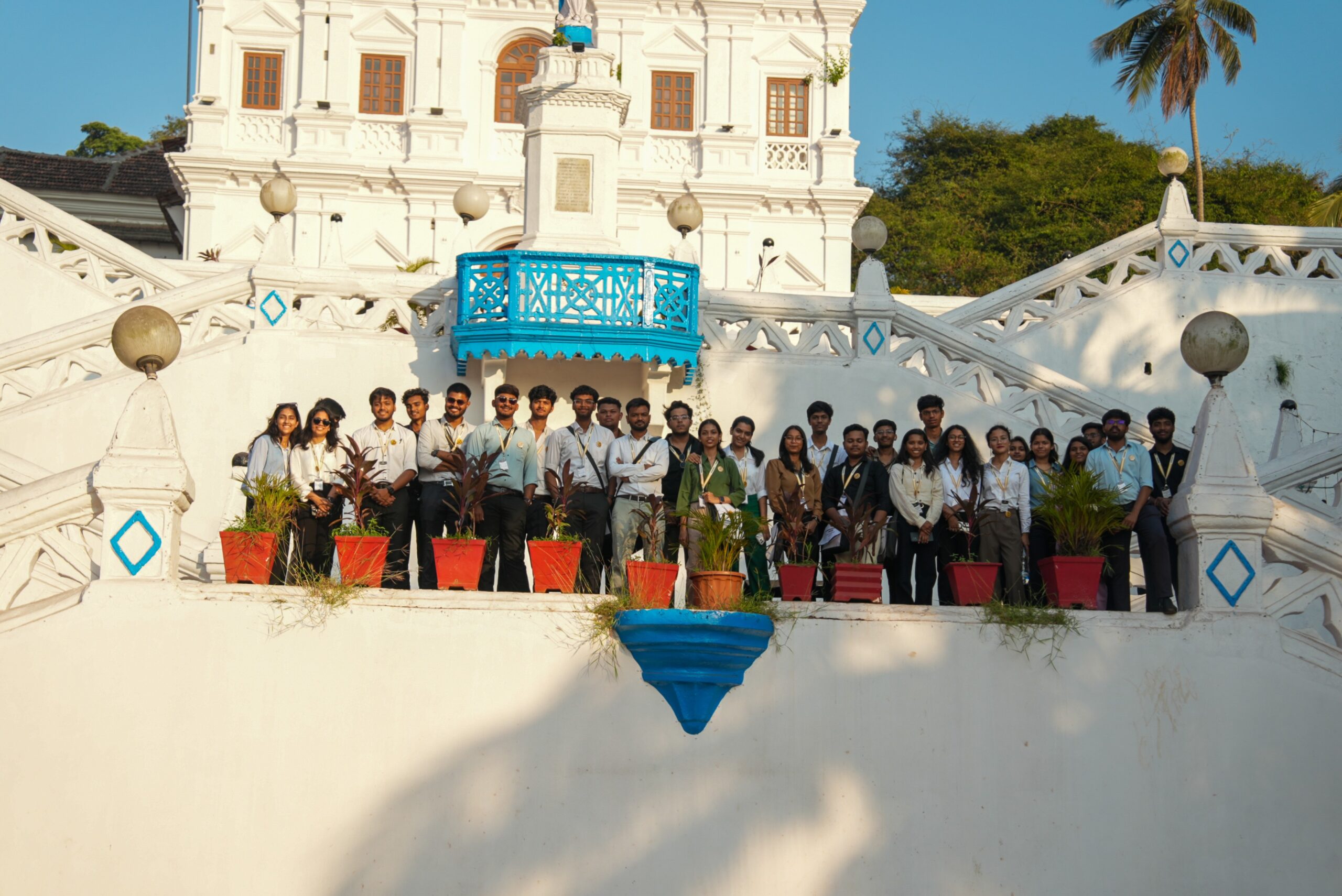 Contours of Faith: An Immersive Church Tour for Architecture Buffs