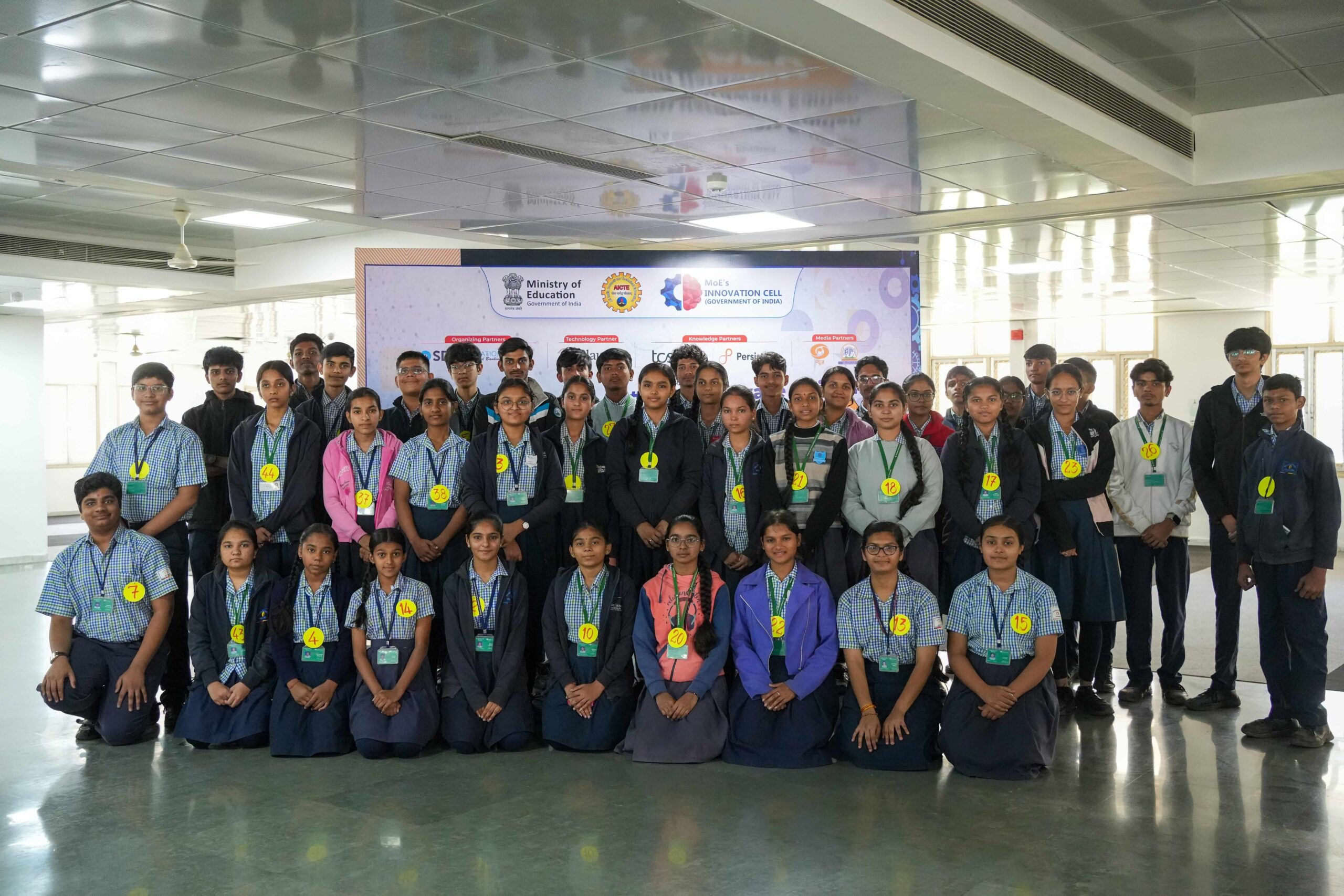 School Innovators Gain Hands-on Exposure at Smart India Hackathon (SIH)