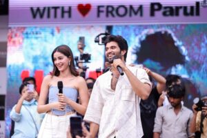 The Casts of ‘Liger’ Vijay Deverakonda and Ananya Pandey Ignites the PU campus during their film promo